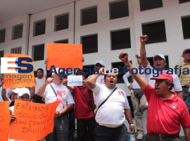 Marcha Antorchistas - ES imagen agencia de fotografía