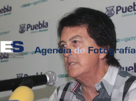 Artesanos creadores de sarapes - ES imagen agencia de fotografía