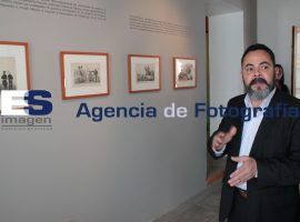 Visita guiada por el  Mtro. Evelio Álvarez - ES imagen agencia de fotografía