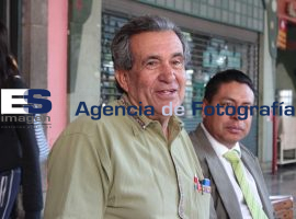 Primer gasolinaza del año - ES imagen agencia de fotografía