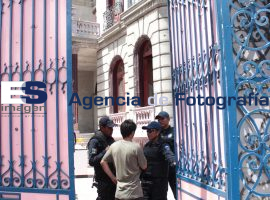 Desalojo de casa ubicada en Juárez No. 1702  la Paz - ES imagen agencia de fotografía
