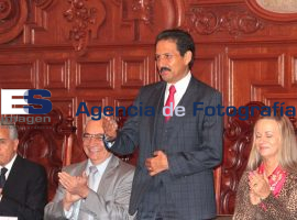 Reconocimiento a la calidad educativa superior - ES imagen agencia de fotografía