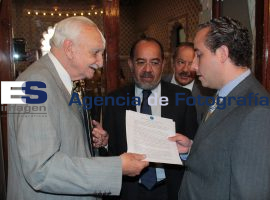 Se aprobó la Ley Federal de Telecomunicaciones  en Congreso del  - ES imagen agencia de fotografía