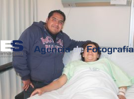 PresentaciÃ³n del primer bebe en el Hospital San Alejandro - ES imagen agencia de fotografía