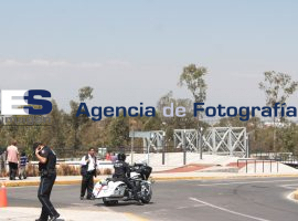 Desmantelamiento de Torre que pretendía ser del Teleférico   - ES imagen agencia de fotografía
