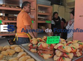 Venta de Rosca de Reyes - ES imagen agencia de fotografía