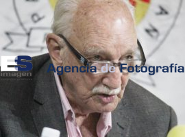 Pedro Palou habla sobre, "Cuatro veces heroica puebla de zaragoza" - ES imagen agencia de fotografía