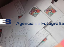 Depósito de cartas para Reyes Magos en Correos de México - ES imagen agencia de fotografía