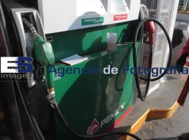 Aumento de gasolina en mes de Abril - ES imagen agencia de fotografía