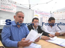 Integrantes de ( MAS) informas que realizarán plantón en el senado de la republica. - ES imagen agencia de fotografía