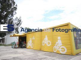 Estudiantes de la BUAP optan por usar lobo bici  - ES imagen agencia de fotografía