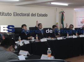 Sesión Extraordinaria del IEE - ES imagen agencia de fotografía