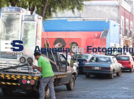 Estacionamiento doble fina en la 12 poniente - ES imagen agencia de fotografía