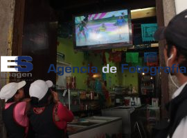 Poblanos acuden a ver la inauguración del Mundial  - ES imagen agencia de fotografía