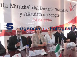 Inauguraración del nuevo puesto de sangre que operara en las instalaciones de la Cruz Roja - ES imagen agencia de fotografía