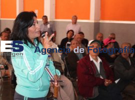 Jubilados ferrocarrileros  denuncian  el cese del pago de los seguros de vida - ES imagen agencia de fotografía