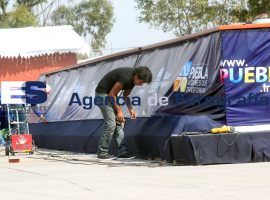 Lista la  pista de hielo fuertes - ES imagen agencia de fotografía