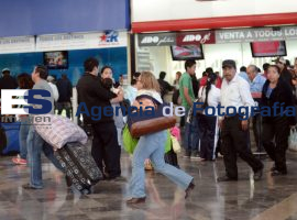 Fin de Vacaciones, capu abarrotada   - ES imagen agencia de fotografía