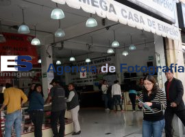 Casas de Empeño, viene alta temporada  - ES imagen agencia de fotografía