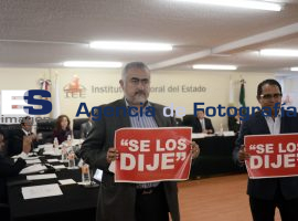 IEE, corrige de nuevo, regresa diputaciones  - ES imagen agencia de fotografía
