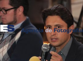 Anuncia José Juan Espinosa foro con el tema Infraestructura y Desarrollo Urbano - ES imagen agencia de fotografía