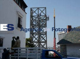 Demantelan Torre del teleférico  - ES imagen agencia de fotografía