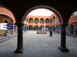 Mesón del Cristo alberga oficinas de diputados 2014 - ES imagen agencia de fotografía