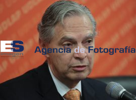Invertirá mas recursos al deporte la UDLAP: Derbez - ES imagen agencia de fotografía