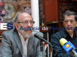 Vélez Pliego en rueda de prensa  - ES imagen agencia de fotografía