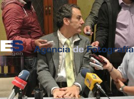Pepe Chedraui hable de la distribución de comisiones  - ES imagen agencia de fotografía