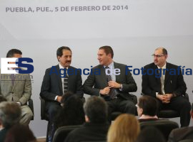 Firma de convenio Universiada 2014 - ES imagen agencia de fotografía