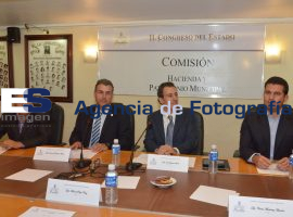 Se instala Comisión de Hacienda  - ES imagen agencia de fotografía