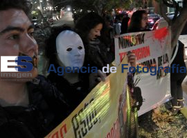 No a las corridas de toros: manifestantes  - ES imagen agencia de fotografía