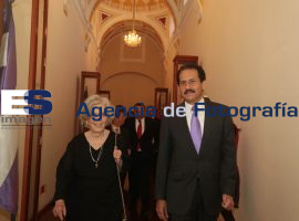 Presenta la cátedra Elena Poniatowska Amor - ES imagen agencia de fotografía