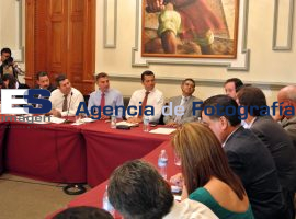 Salutación empresarial  - ES imagen agencia de fotografía