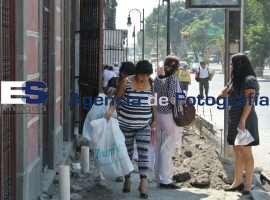 once norte sur, sin banqueta  - ES imagen agencia de fotografía