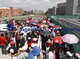 Integrantes de Antorcha se manifestaron en el CIS - ES imagen agencia de fotografía