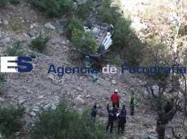 Cae auto del puente de Clavijero - ES imagen agencia de fotografía