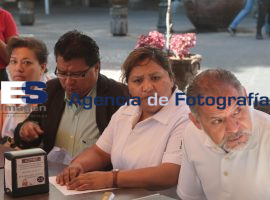 Trabajadores del HNP exigen prestaciones y plazas en salud - ES imagen agencia de fotografía
