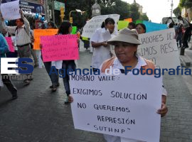 Manifestación de trabajadores HNP - ES imagen agencia de fotografía