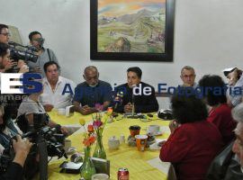 Concesionarios de Verificentros, en rueda de prensa  - ES imagen agencia de fotografía