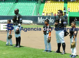 Pericos vs Olmecas, el tercero de la serie  - ES imagen agencia de fotografía