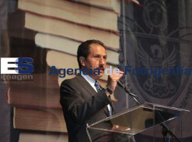 Entrega Alfonso Esparza promoción a 375 académicos de la BUAP - ES imagen agencia de fotografía