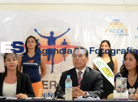 carrera de 5 kn Beca un Niño  - ES imagen agencia de fotografía