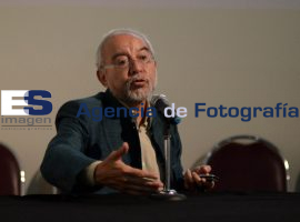 Cátedra de Eduardo Merlo - ES imagen agencia de fotografía