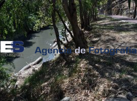 Día del planeta. Mucha contaminacion  - ES imagen agencia de fotografía