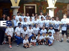 José Juan abandera deportistas  - ES imagen agencia de fotografía