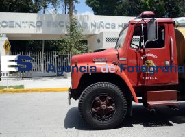 Bomberos acuden al CENCH - ES imagen agencia de fotografía