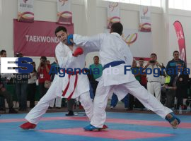 Compiten en la disciplina de Karate en la Universiada - ES imagen agencia de fotografía