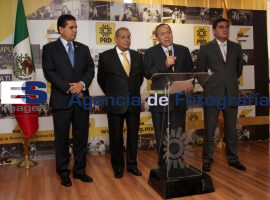 Maldonado, militante perredista  - ES imagen agencia de fotografía